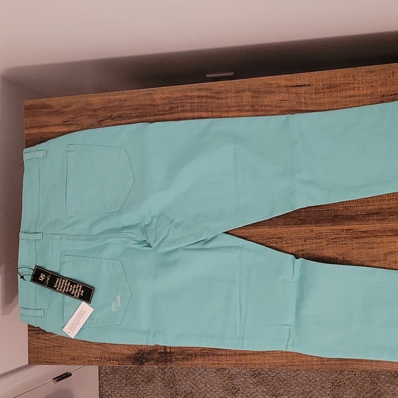 Diane Gilman Jean's. Brand new. - Picture 4 of 5